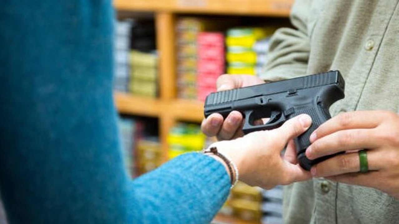Los Judíos Compran Más Armas Ante El Aumento De Ataques Antisemitas
