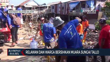 Relawan Pandawara Dan Warga Bersihkan Muara Sungai Tallo