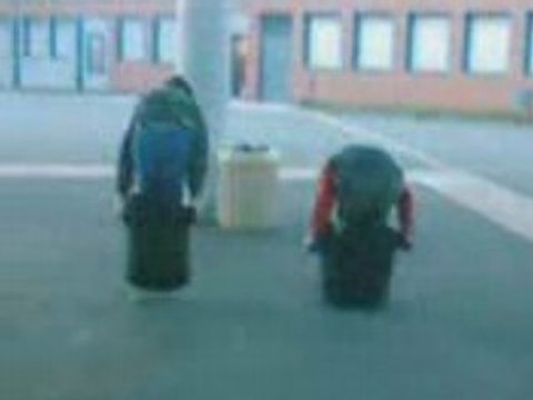 Course de poubelle aller