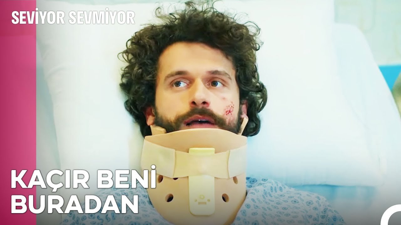 Hastaneden Kaçma Serüveni - Seviyor Sevmiyor