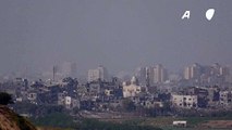 سحب الدخان ترتفع فوق غزة في اليوم الثامن عشر للحرب