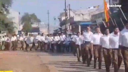 हरदा: विजयदशमी उत्सव मनाते हुए RSS ने निकाला नगर में पथ संचलन
