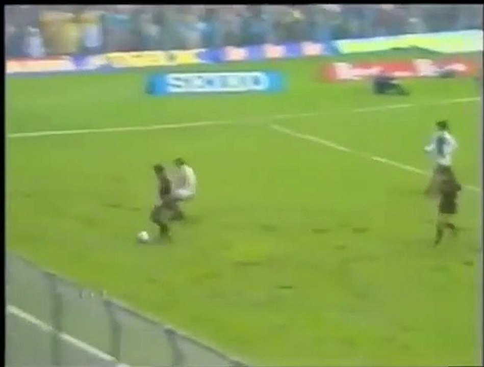"CAMPIONATO-STORY": SERIE A, STAGIONE 1982-83, GENOA-UDINESE 2-3!