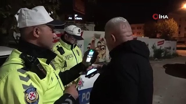 Muhabirden can alıcı soru: ‘Geçinemiyorum’ diyen emekli zil zurna yakalandı