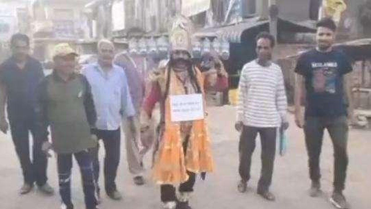 झालावाड़: विजयादशमी पर्व पर रावण का अनूठा संदेश, बोले- अवश्य करें मतदान