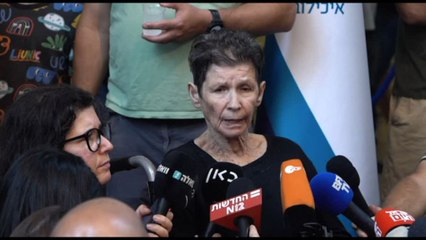 Parla una delle 2 donne israeliane rilasciate da Hamas: ci hanno trattati bene