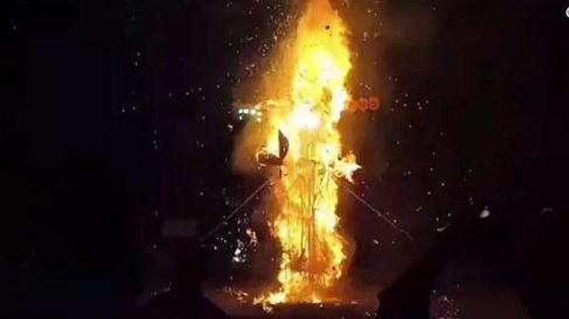 सिरोही: आबू रोड में धूमधाम से मनाया दशहरा पर्व, धूं धूं कर जले रावण, देखें वीडियो