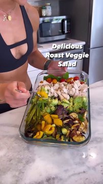 Delicious Roasted Veggie Salad that you will absolutely LOVE so make sure to Save and Share with your besties