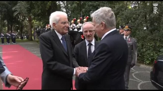 Mattarella riceve Niinisto a Villa Rosebery a Napoli