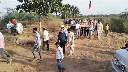 श्रीराम का डोला निकाल किया रावण दहन,,,,,देखें वीडियो