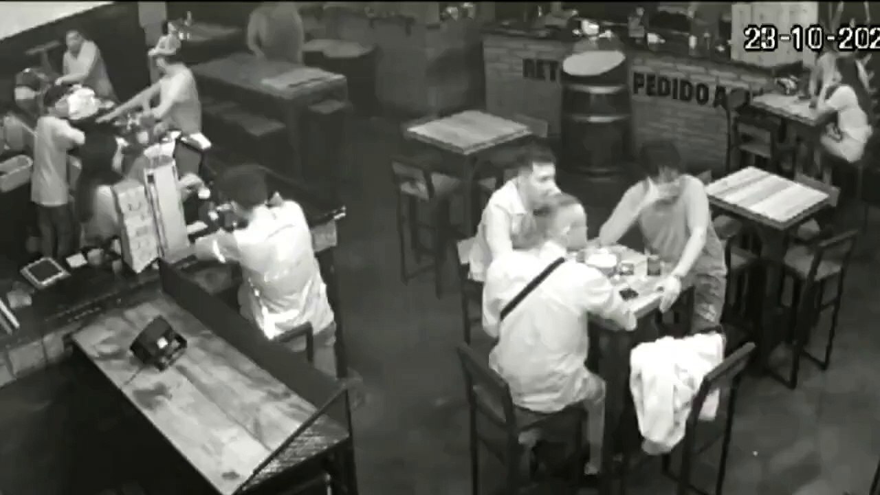 Un hombre disparó dentro de un bar de Salta