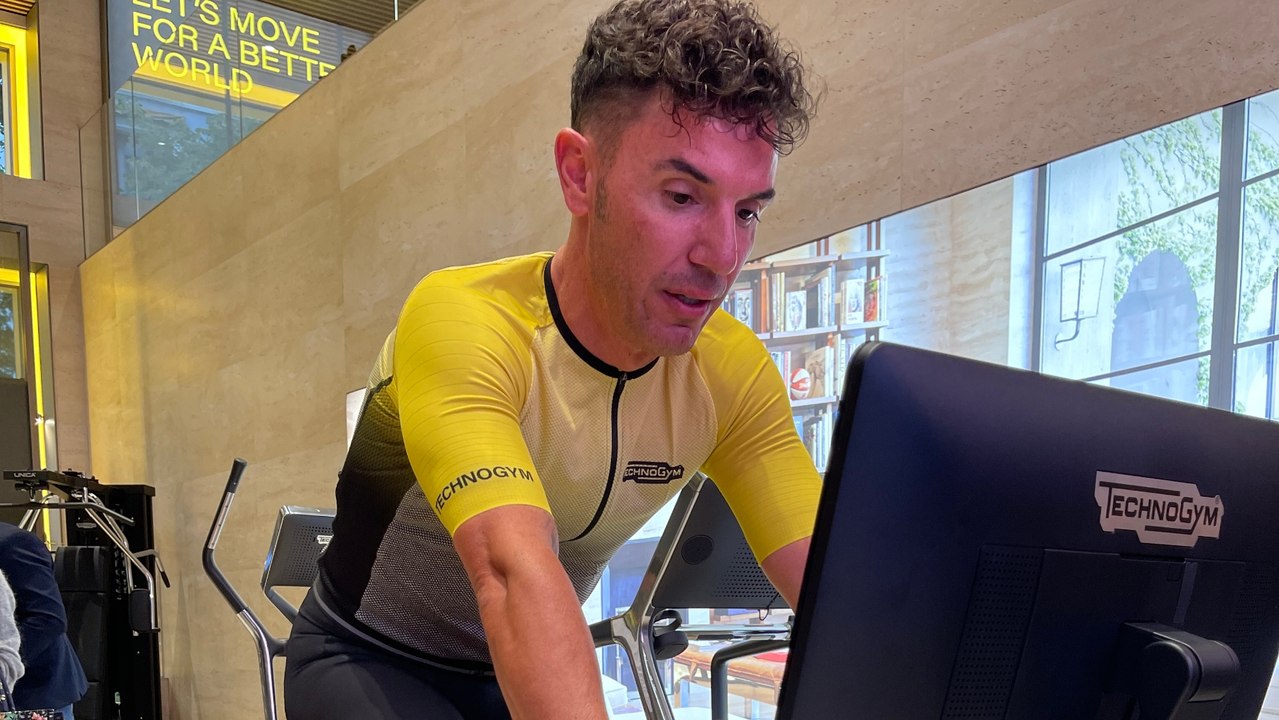 Entrevista al exciclista Purito Rodríguez en el evento de Technogym y Panerai