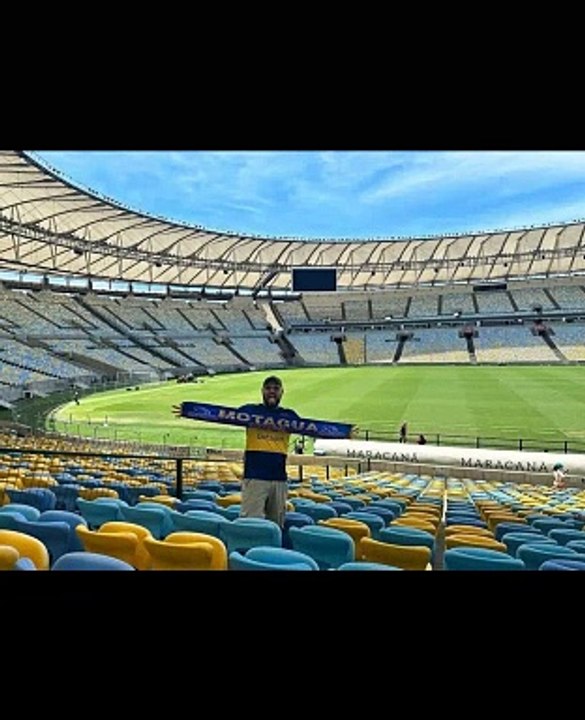 Hondureño viaja por el mundo con bufanda de Motagua