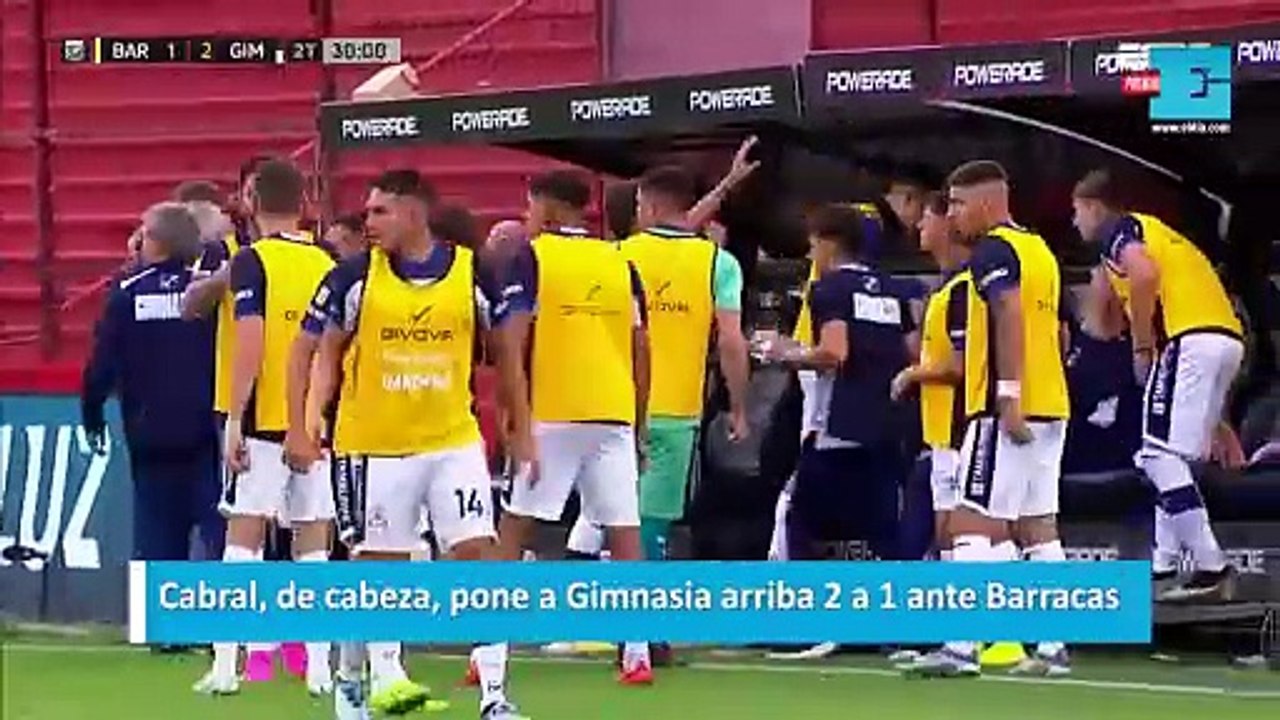 Cabral, de cabeza, pone a Gimnasia arriba 2 a 1 ante Barracas