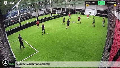 Faute de Kaan BEYAZ - FC MIKOU