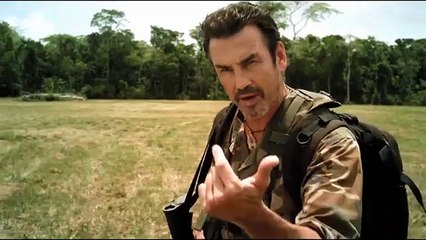 Jurassic Attack Bande-annonce (EN)