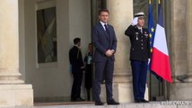Emmanuel Macron riceve Roberta Metsola all'Eliseo di Parigi