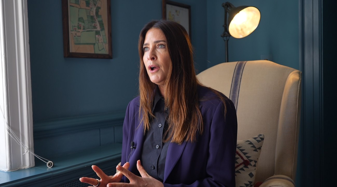 Lisa Snowdon highlights the importance of talking for Menopause Awareness Month