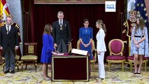 La princesse Leonor, héritière du trône espagnol, jure fidélité à la Constitution