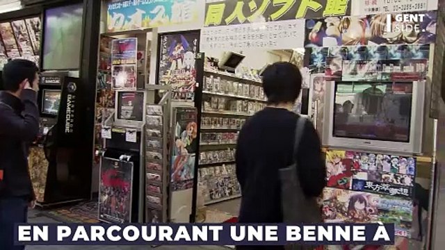 Ce joueur fouille les poubelles d'un magasin de jeux vidéo et fait une découverte affligeante