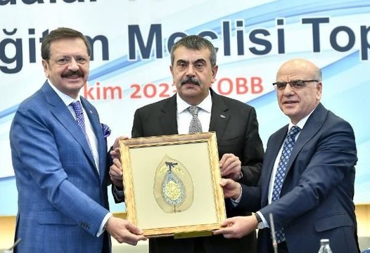 Milli Eğitim Bakanı Yusuf Tekin: Özel eğitim kurumlarını rakip olarak görmüyoruz