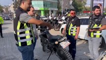 Inspection des motocyclistes à Kadıköy : procédures pénales appliquées à 13 conducteurs