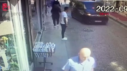 Çakarlı minibüsle 10 milyonluk gasp