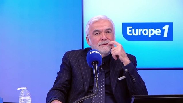 Pascal Praud et vous - Actualité anxiogène : «Tant que nous ressentons la peur ou la colère, c'est signe que nous allons bien»