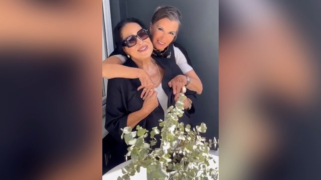 Filiz Akın ile Türkan Şoray buluştu