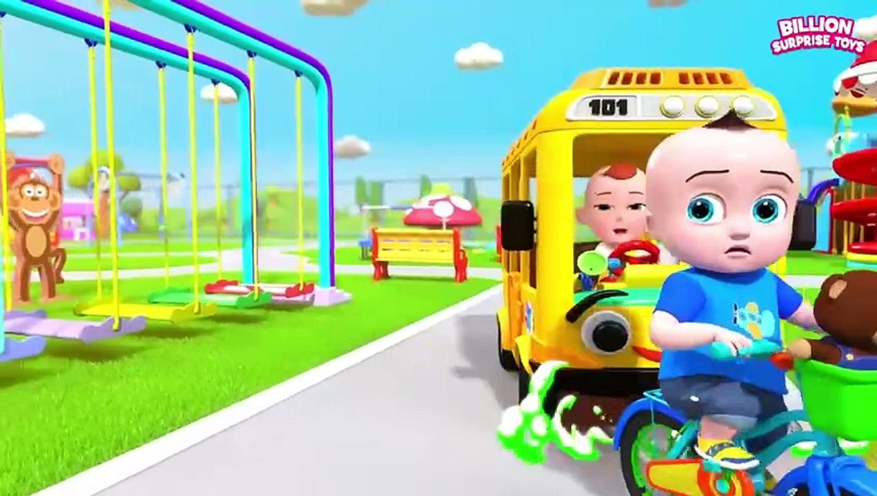 Wheels on the bus Vroom Vroom! - Family Playground Story for Kids Ep：2