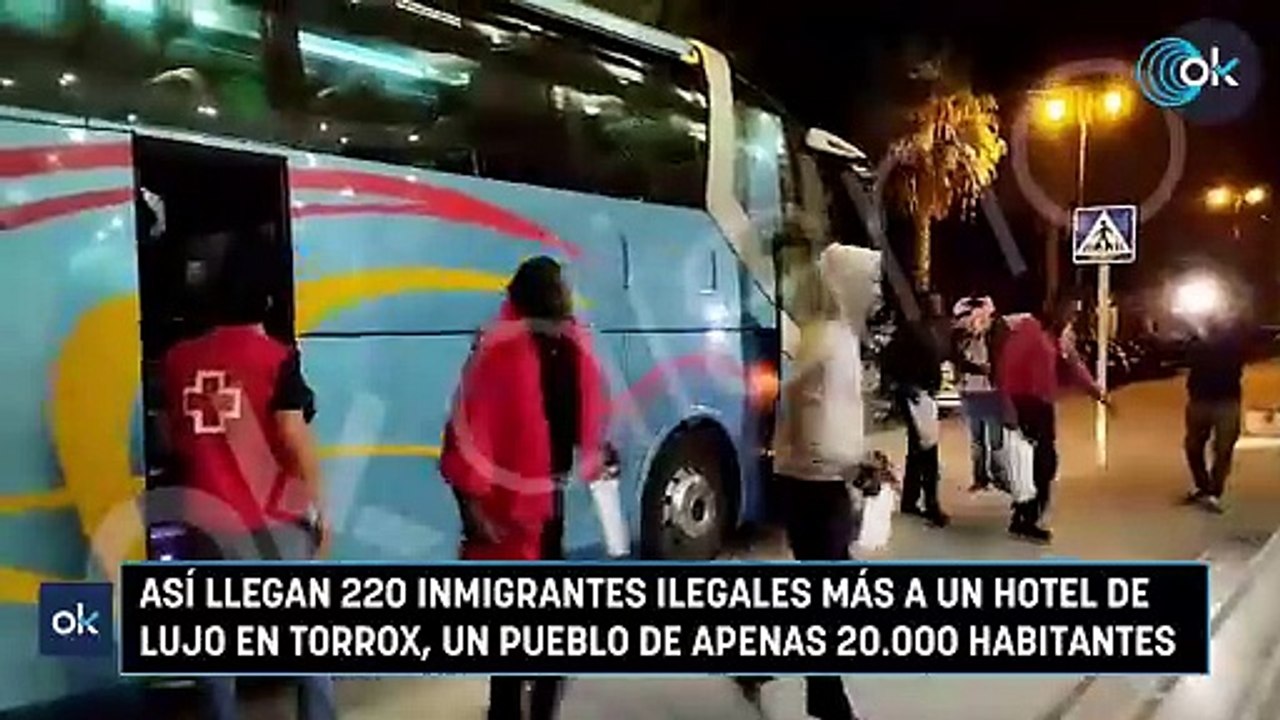 Así llegan 220 inmigrantes ilegales más a un hotel de lujo en Torrox, un pueblo de apenas 20.000 habitantes