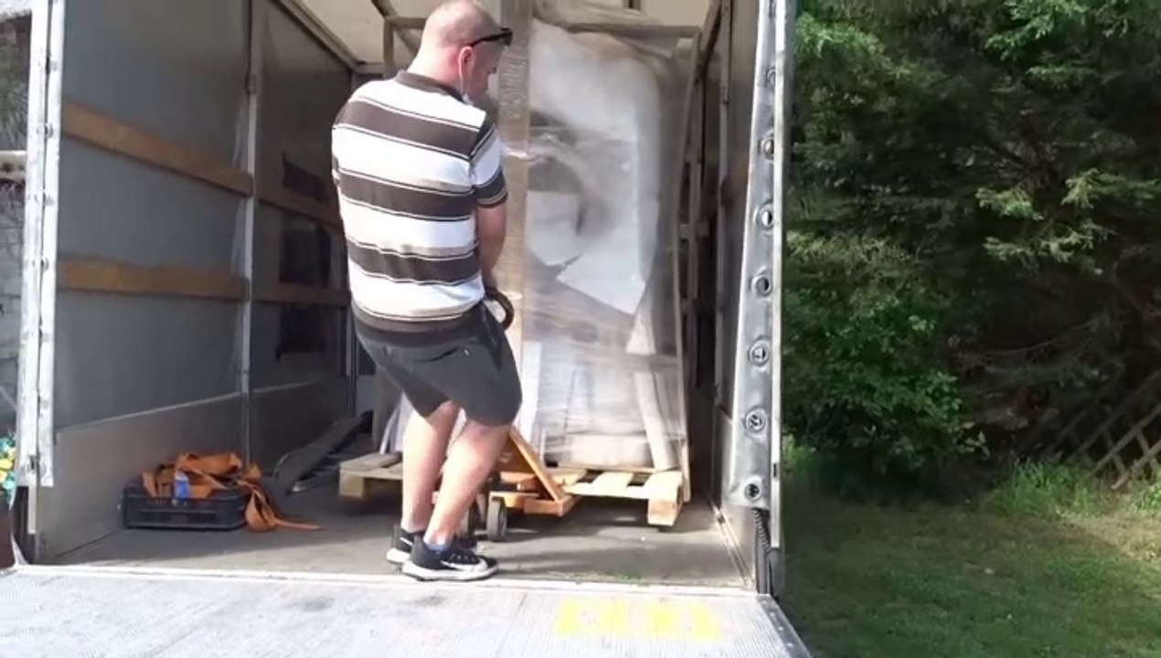 Hymne du Sacré Cœur ' Cor arca legem continen' Livraison de la statue du  Sacré Cœur avec une grande frayeur film by JC Guerguy