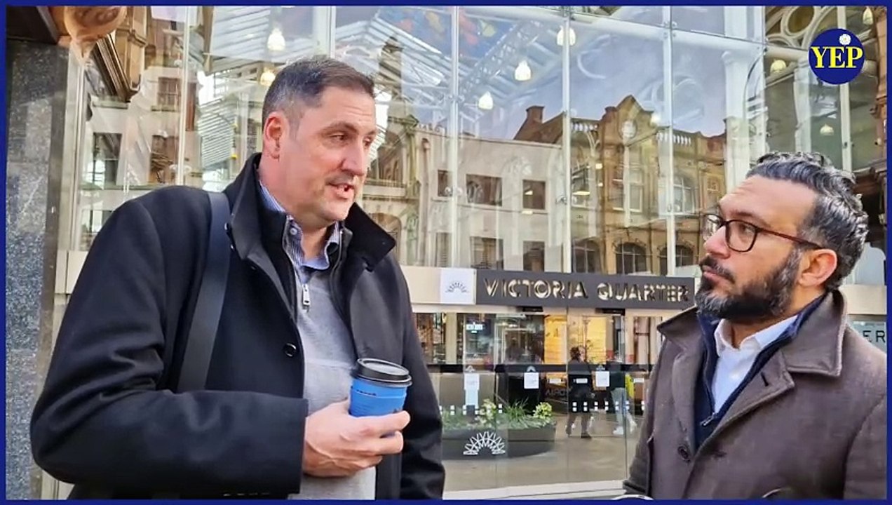 We ask Leeds: How much do you spend on Christmas shopping?