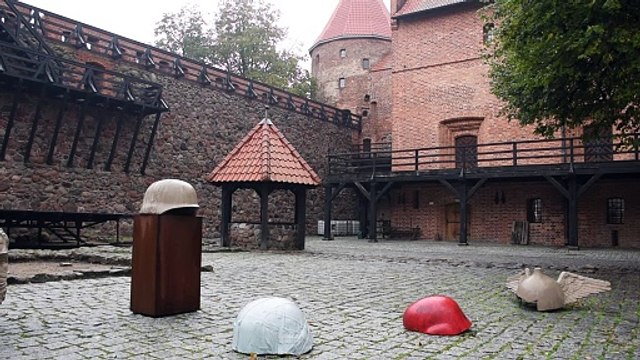 Hełmy od średniowiecza po dziś. Wystawa w Bytowie