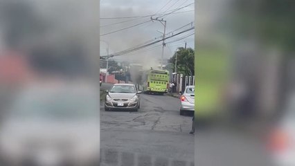 ext-bus-se-incendia-en-escazu-251023