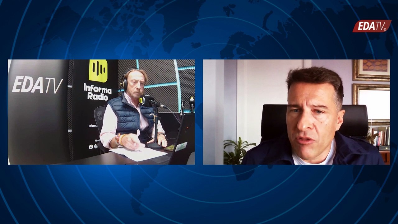 El acalde de Torrox estalla contra el Gobierno tras el aluvión de ilegales: "Me da miedo que estén sin identificar"