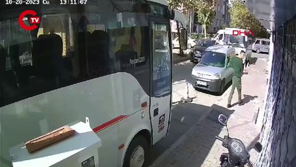 Çaldığı araçla yakalandı İçinden 200 çift çalıntı terlik çıktı