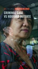 Video herunterladen: No longer immune from suit, Duterte faces criminal complaint from Castro