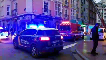 Incendio en la buhardilla del número 13 de la calle Santa Cruz