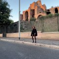 Elisabetta Canalis in strada a Roma