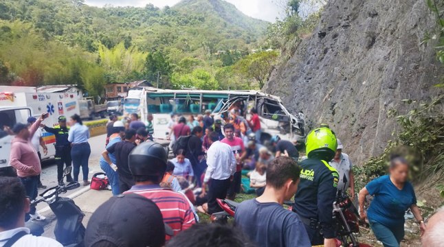 Video: grave accidente en la vía Bogotá - La Vega deja dos personas muertas