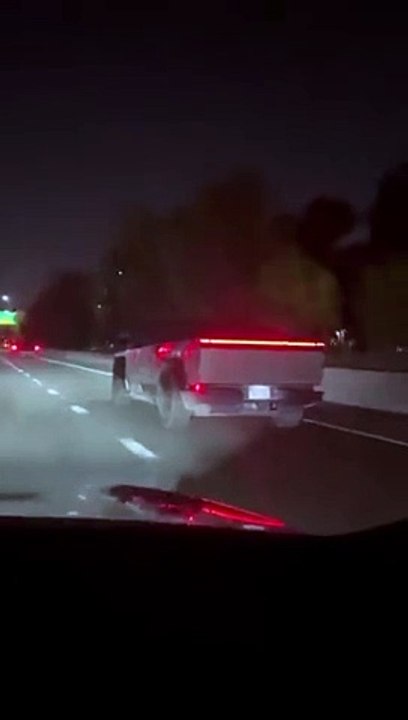 cybertruck tesla