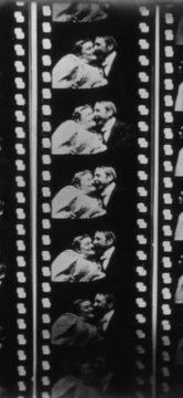 Ce kit complet de photographie TrueTone vous offre tout ce dont vous avez besoin pour votre studio photo. Que vous soyez un professionnel ou un passionné, ce kit vous permettra de créer des photos exceptionnelles avec facilité.