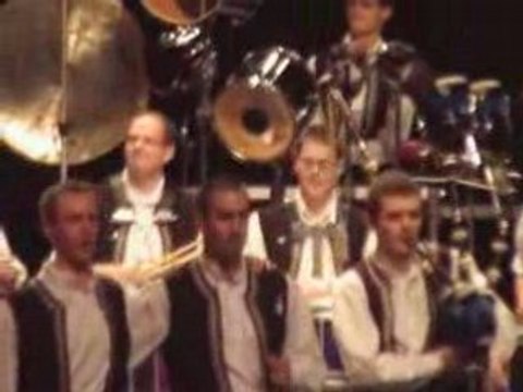 Bagad Landi Ploemeur 2008 Suite Leon