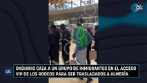 OKDIARIO caza a un grupo de inmigrantes en el acceso VIP de Los Rodeos para ser trasladados a Almería