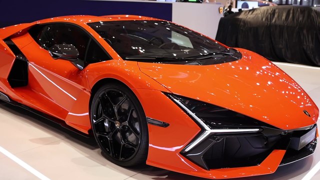 Geneva International Motor Show Qatar 2023 - Lamborghini reveals Lanzadorh