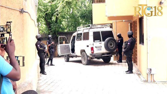 Joseph Felix Badio youn nan sispèk nan asasina Prezidan Jovenel Moïse repon'n kesyon jij Voltaire.