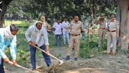संतकबीरनगर: आखिर क्यों पुलिस ने कब्र से बाहर निकलवाया शव, जानिए वजह