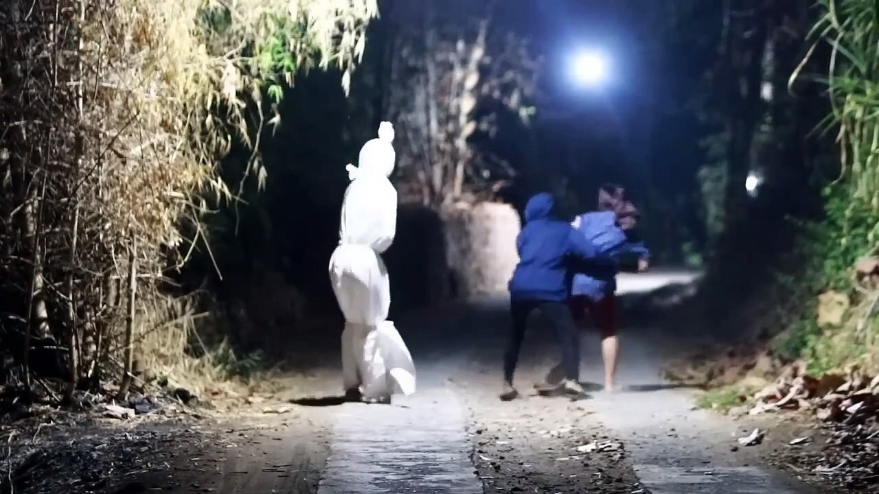 Prank Pocong Paling Nakal  Terlucu bikin Ngakak