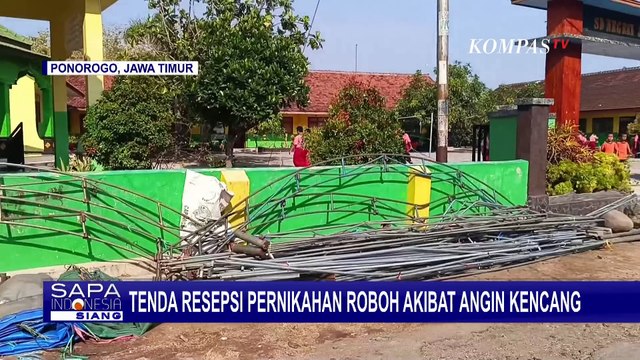 Detik-Detik Tenda Resepsi Pernikahan di Ponorogo Roboh Diterjang Angin Kencang